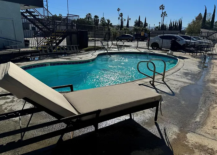 Sands Motel